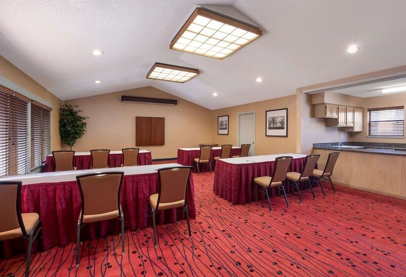 דירת נופש Sens Suites Livermore; Surestay Collection By Best Western