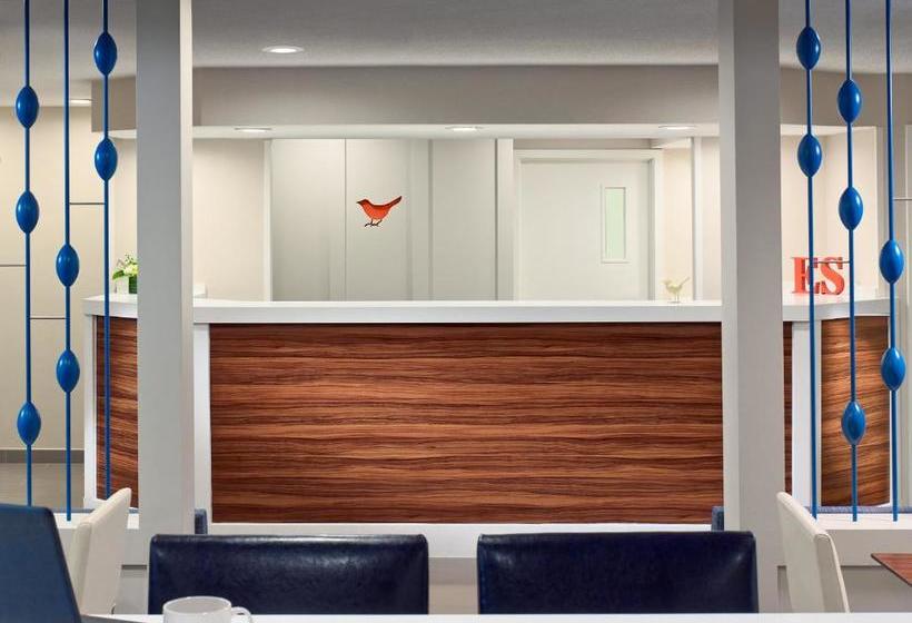 اقامتگاه Sonesta Es Suites Birmingham