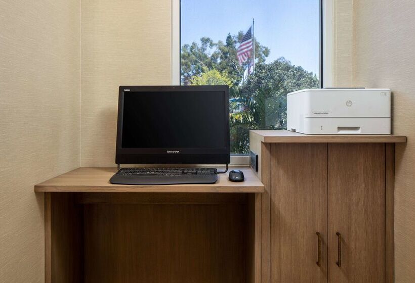 اقامتگاه Sonesta Es Suites Carmel Mountain  San Diego