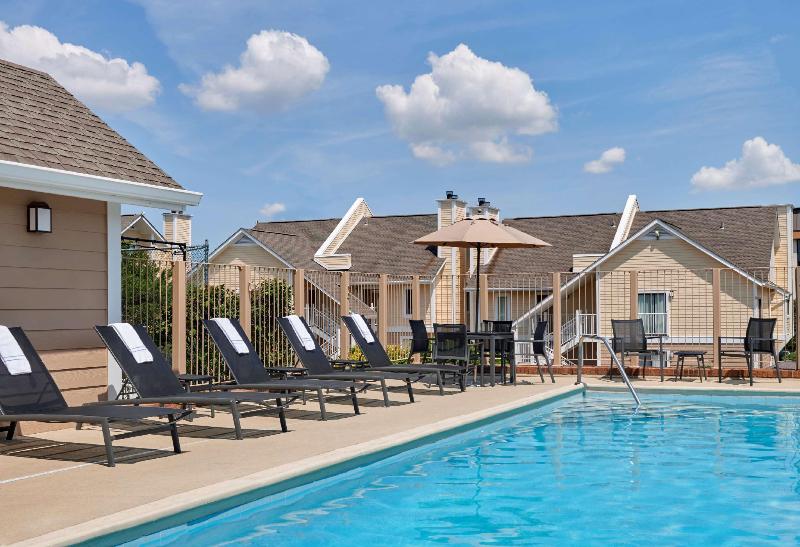اقامتگاه Sonesta Es Suites Portland Vancouver Parkway