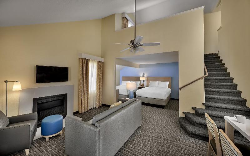 اقامتگاه Sonesta Es Suites Portland Vancouver Parkway