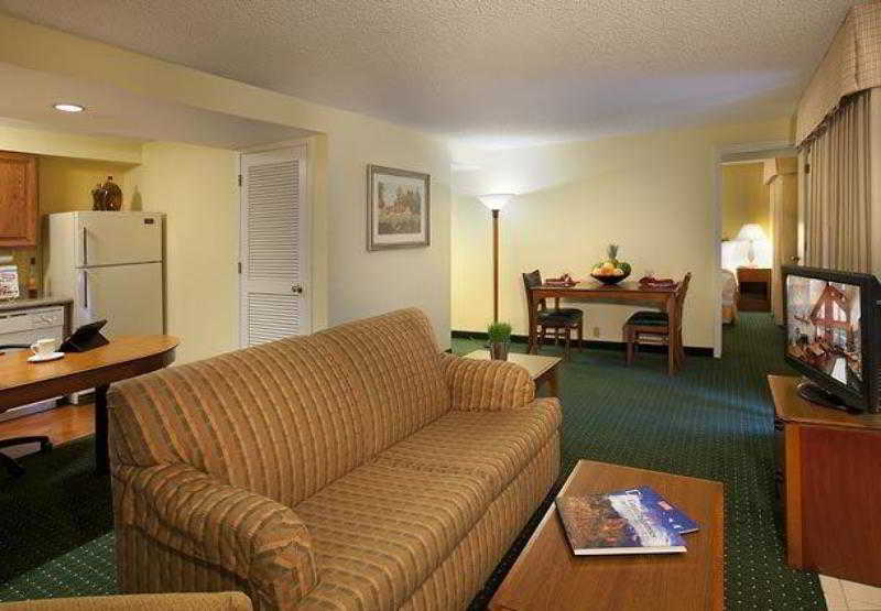 اقامتگاه Sonesta Es Suites Portland Vancouver Parkway