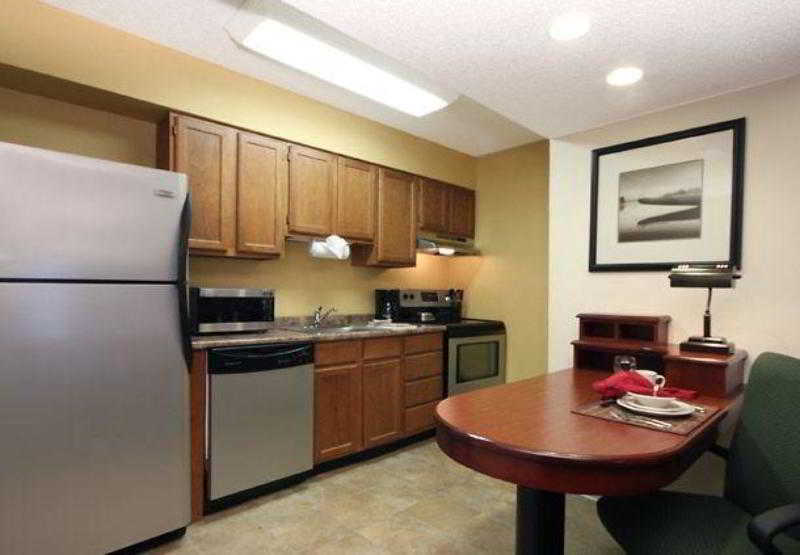 اقامتگاه Sonesta Es Suites South Brunswick  Princeton