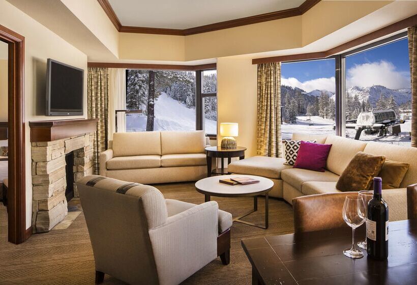 The Everline Resort & Spa Lake Tahoe