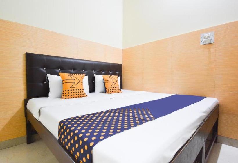 فندق Spot On 64839 S S Guest House