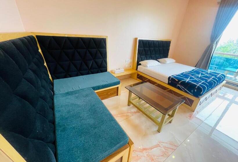 فندق Saptarang Residency Panhala