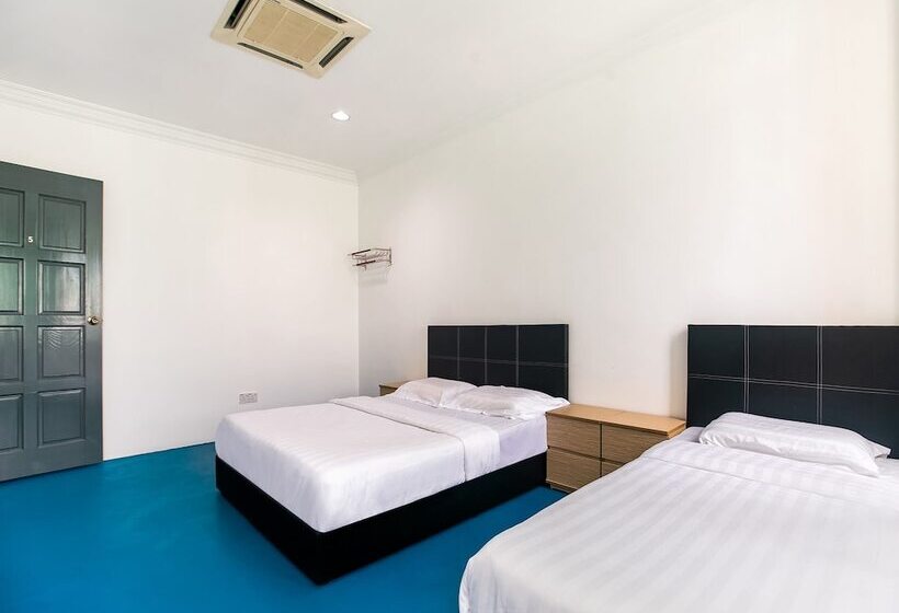 בית מלון כפרי Spot On 89726 Capsule Inn