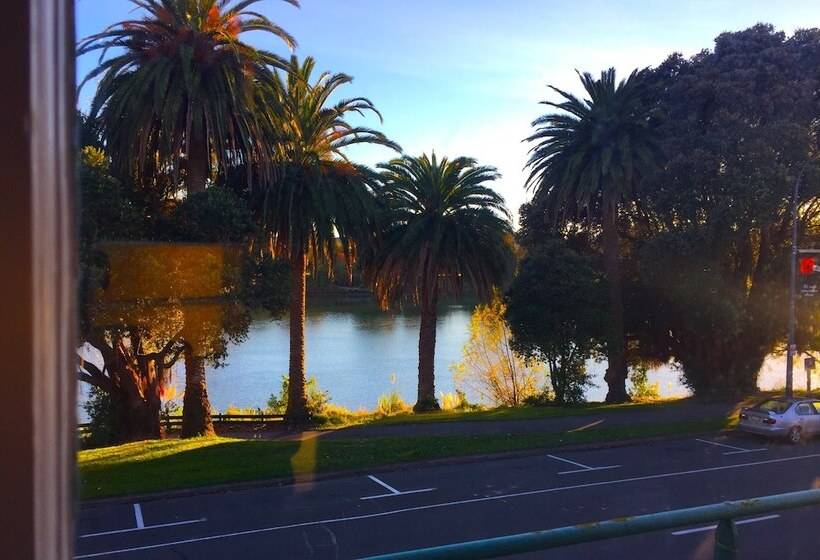 בית מלון כפרי Studios Hawkes Bay