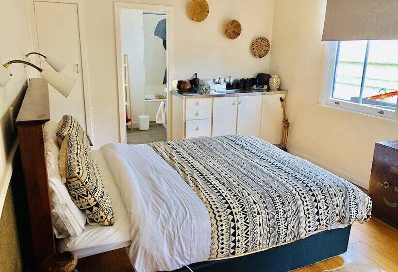 בית מלון כפרי Studios Hawkes Bay