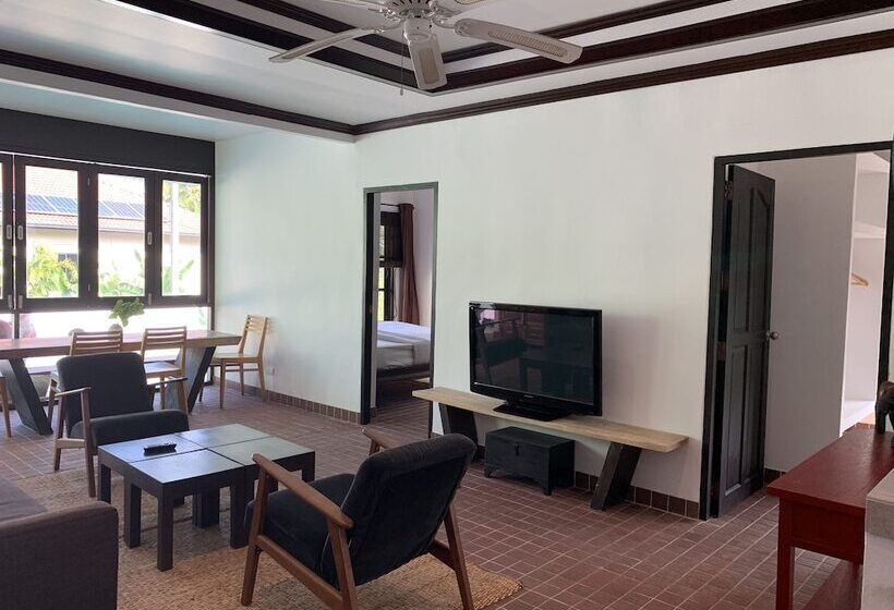 Khamin Pool Villa