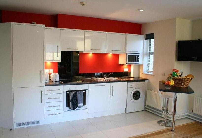 بنسيون Brennan Court Guest Accommodation
