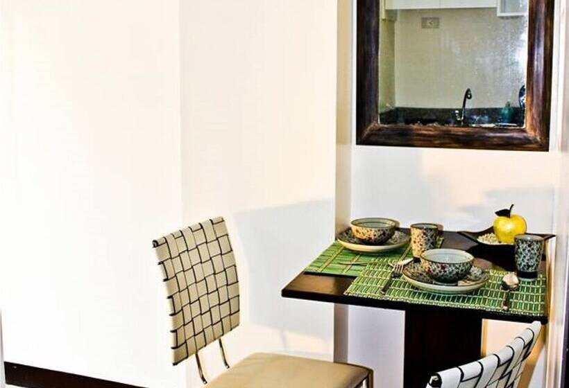 2f6 Wharton Bldg North Cambridge Condo