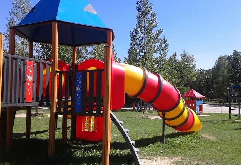هتل Camping Pirinenc