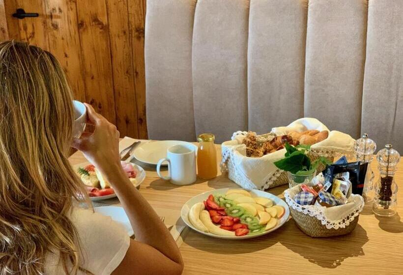 Ynaira Hotel & Spa
