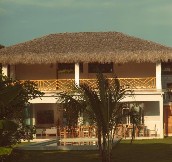 تختخواب و صبحانه Vikara