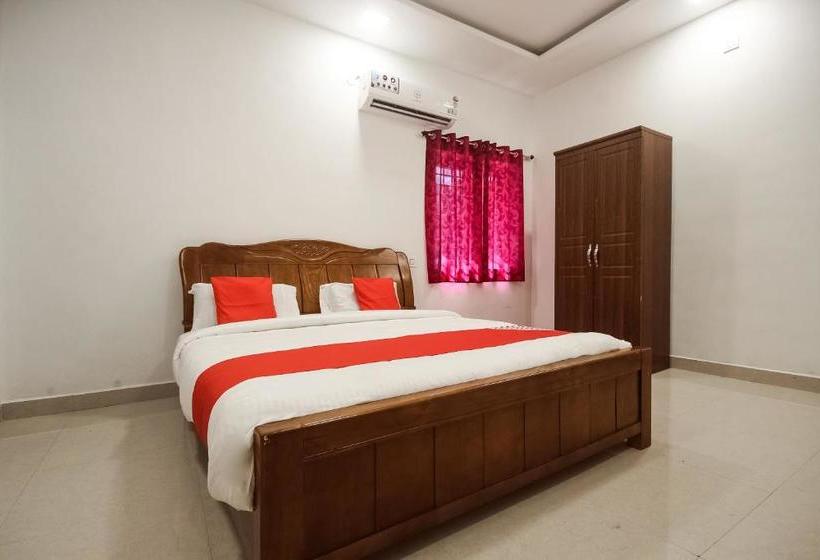 فندق Oyo 67806 Sree Laxmi Vilas