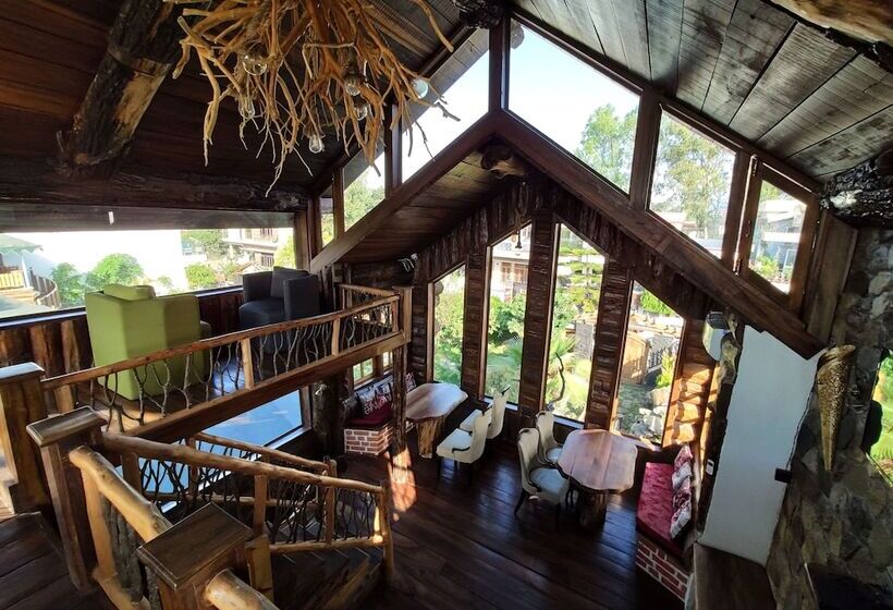 استراحتگاه Cabana Affair