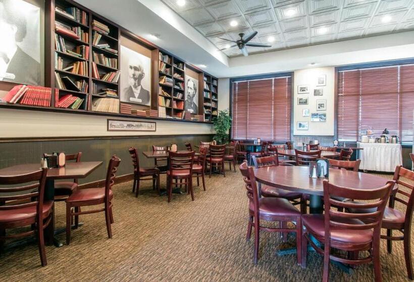Clarion Hotel & Suites University Shippensburg
