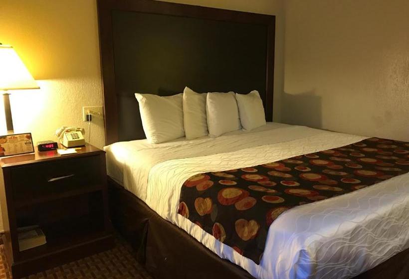 هتل Days Inn By Wyndham Bloomington West