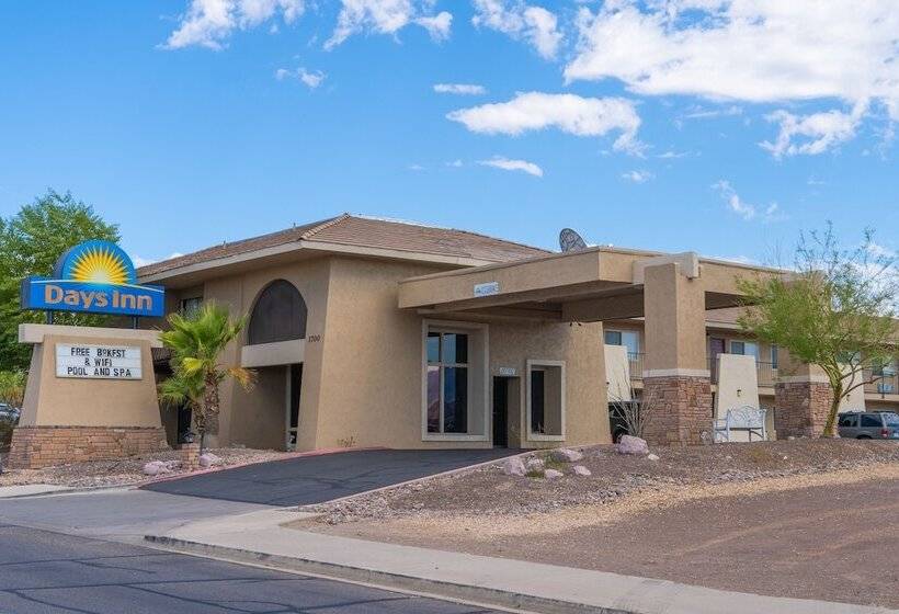 هتل Days Inn By Wyndham Lake Havasu