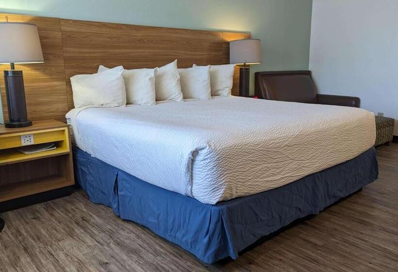 هتل Days Inn By Wyndham Lake Havasu