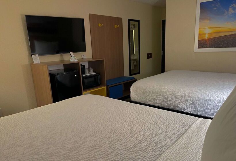 فندق Days Inn & Suites By Wyndham Kaukauna Wi