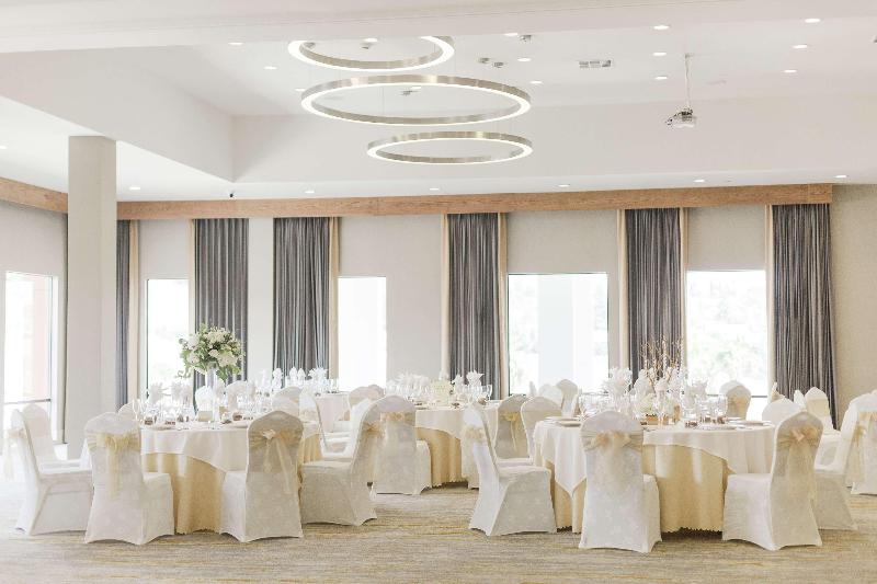 فندق Doubletree By Hilton Pomona