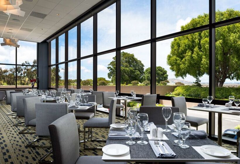 هتل Hilton San Francisco Airport Bayfront