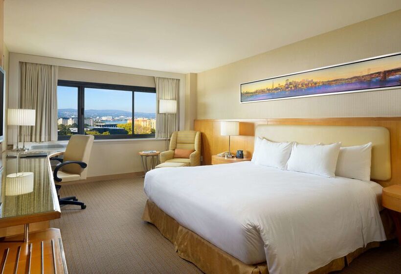هتل Hilton San Francisco Airport Bayfront