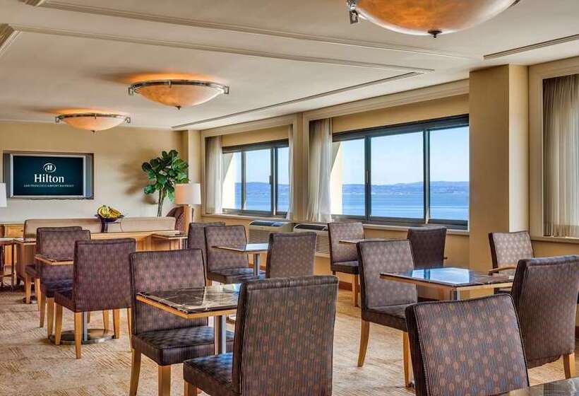 هتل Hilton San Francisco Airport Bayfront