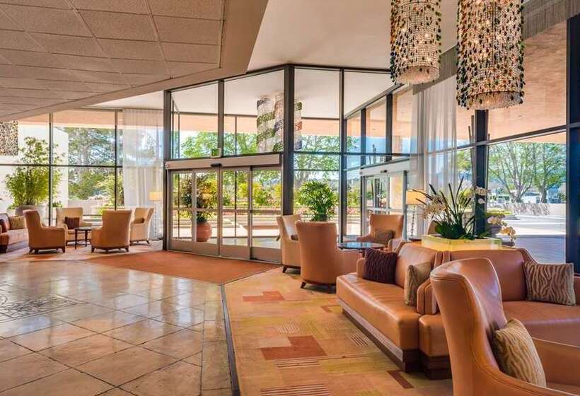 هتل Hilton San Francisco Airport Bayfront