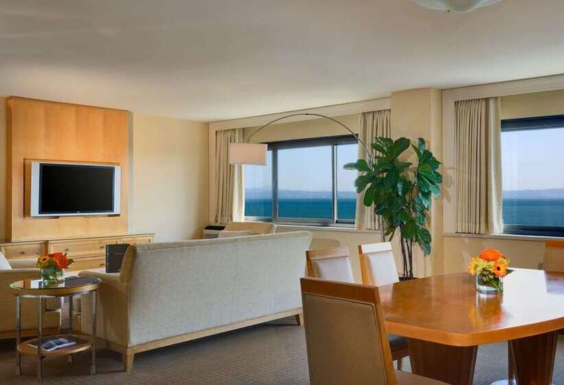 هتل Hilton San Francisco Airport Bayfront