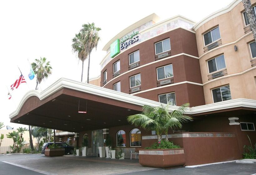בית מלון כפרי Holiday Inn Express San Diego South   Chula Vista, An Ihg