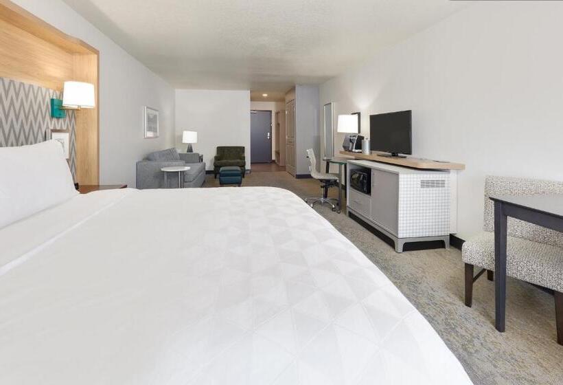 هتل Holiday Inn Twin Falls