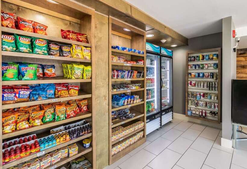 فندق Quality Inn