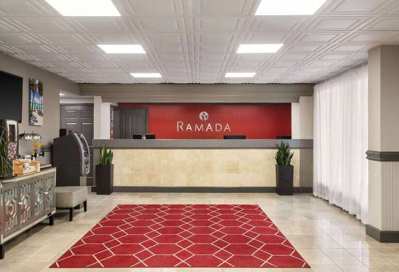 هتل Ramada By Wyndham Sarasota Waterfront
