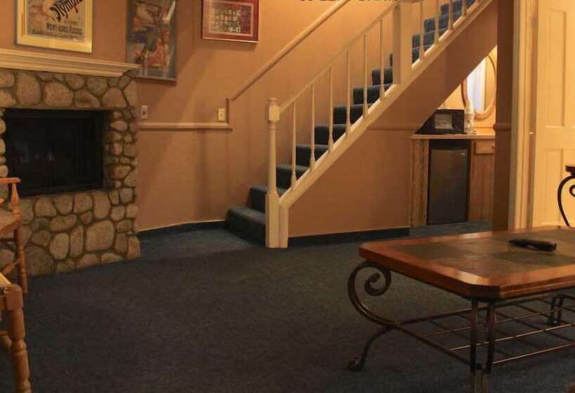 בית מלון כפרי Saddleback Inn At Lake Arrowhead