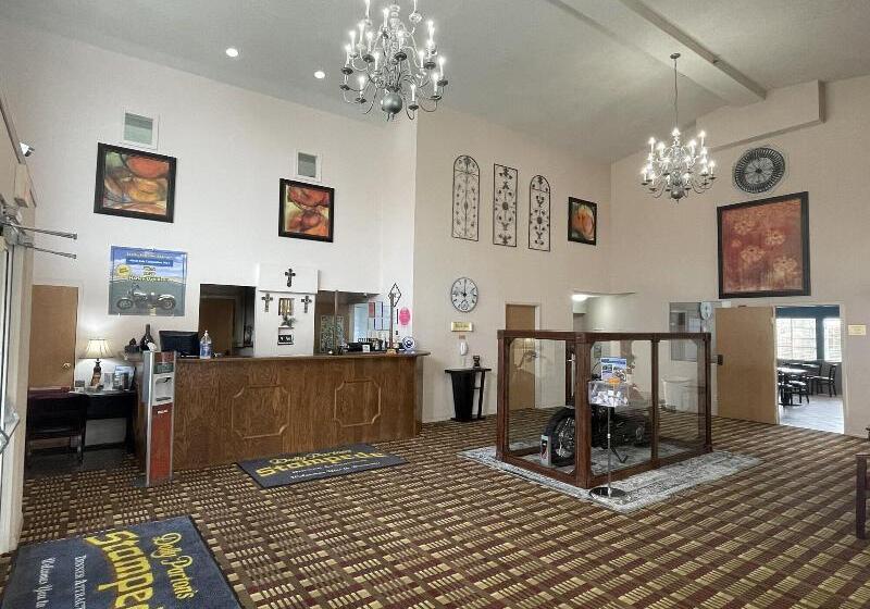 فندق Scenic Hills Inn