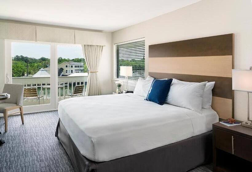 هتل Shem Creek Inn