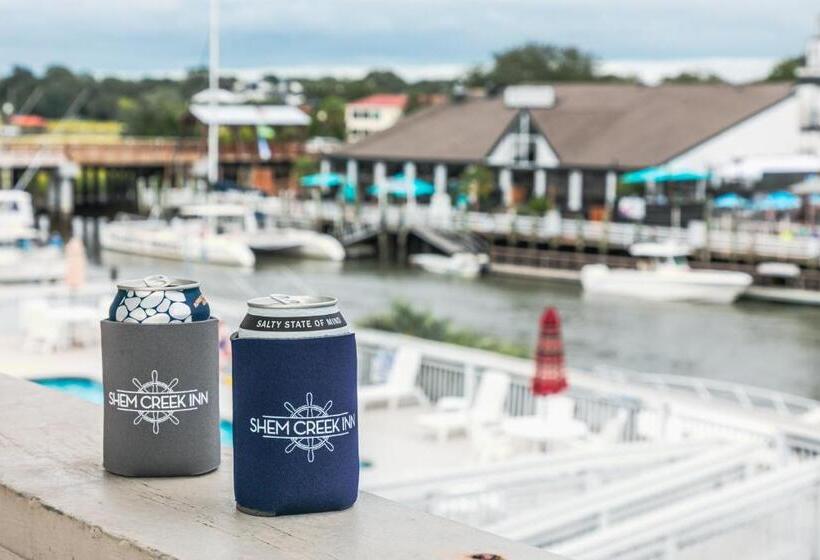 هتل Shem Creek Inn