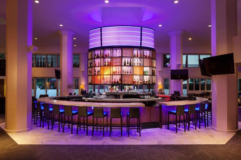 هتل Sheraton Gateway Los Angeles