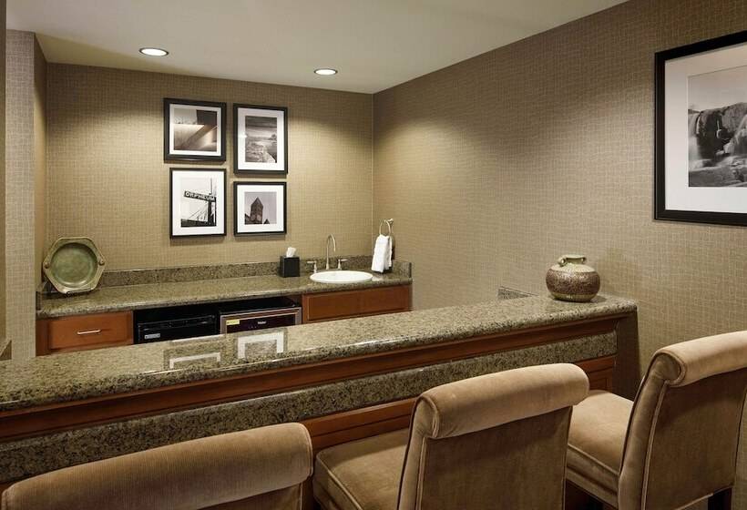 Sheraton Sioux Falls Hotel & Convention Center