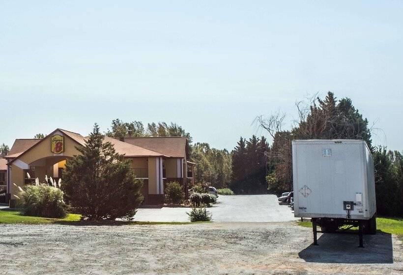 فندق Super 8 By Wyndham Lavonia