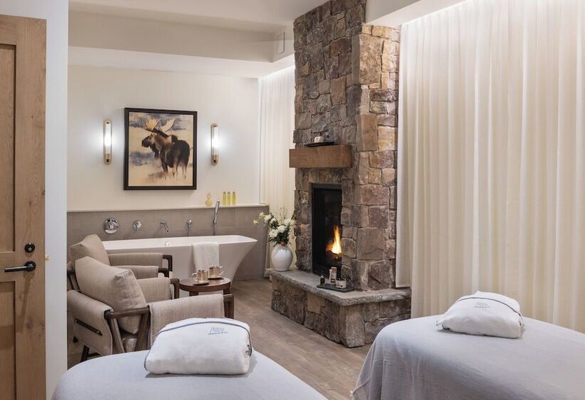 هتل The Rusty Parrot Lodge And Spa