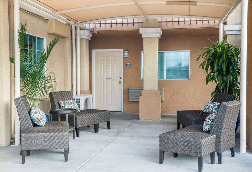 모텔 Days Inn By Wyndham El Centro