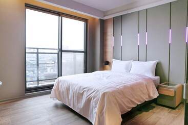 هاستل Kiwi Share Hotel Zhongli