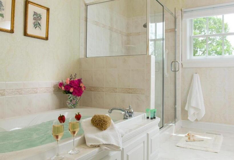 住宿加早餐  Inn At Warner Hall