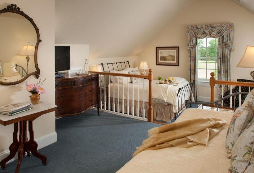 住宿加早餐  Inn At Warner Hall