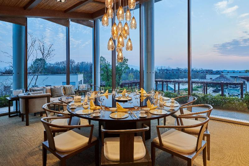 فندق Lushan West Sea Resort, Curio Collection By Hilton