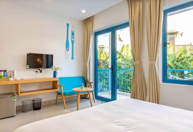 هتل Santorin Hoian Villa